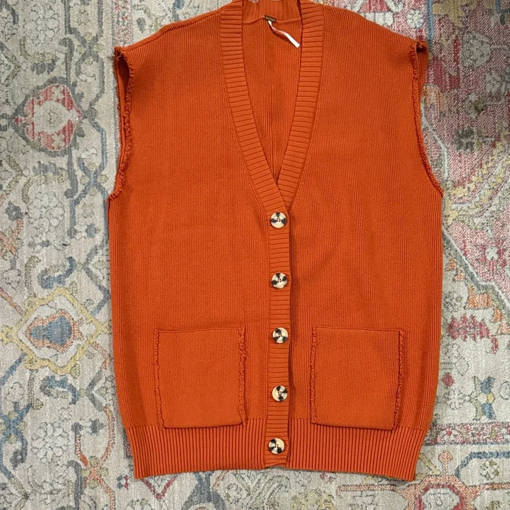 Free People Orange Button-Up Sweater Vest, Women’s Large, Gorgeous!! Oversized - Picture 1 of 1